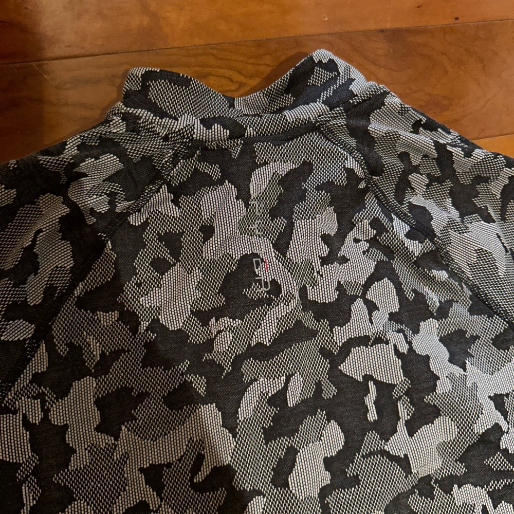 Cropped Quarter Zip - Picture 5 of 6